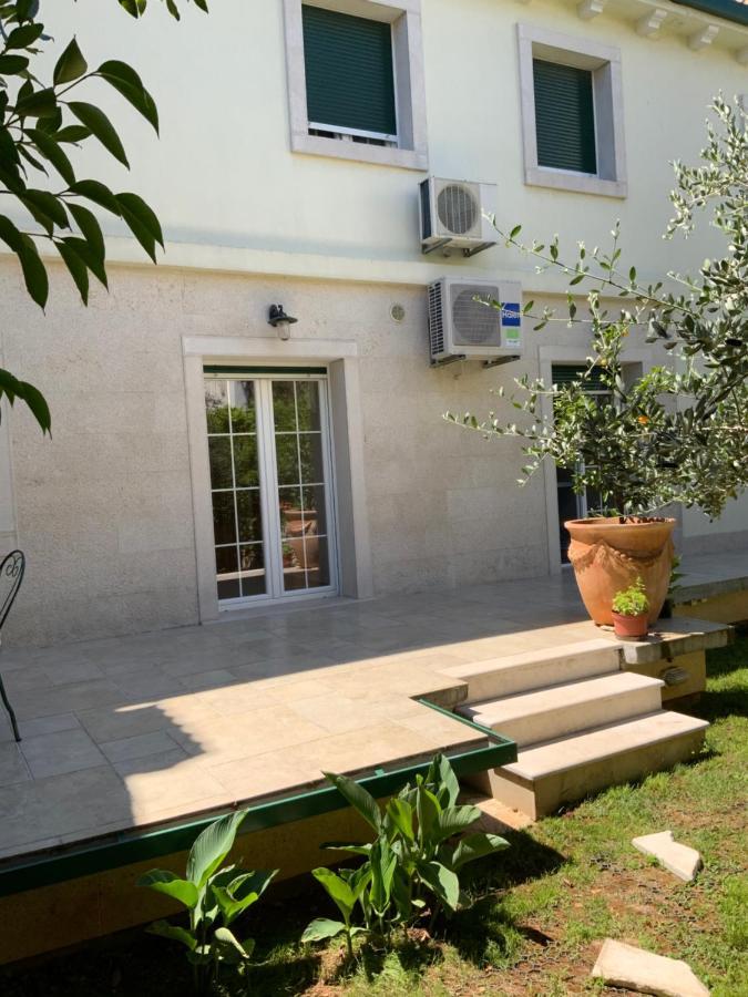 Apartment Provance Pula Exterior photo